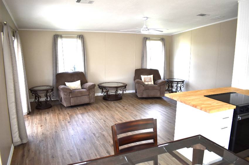 339 Lake Huron Dr a Mulberry, FL Mobile or Manufactured Home for Sale