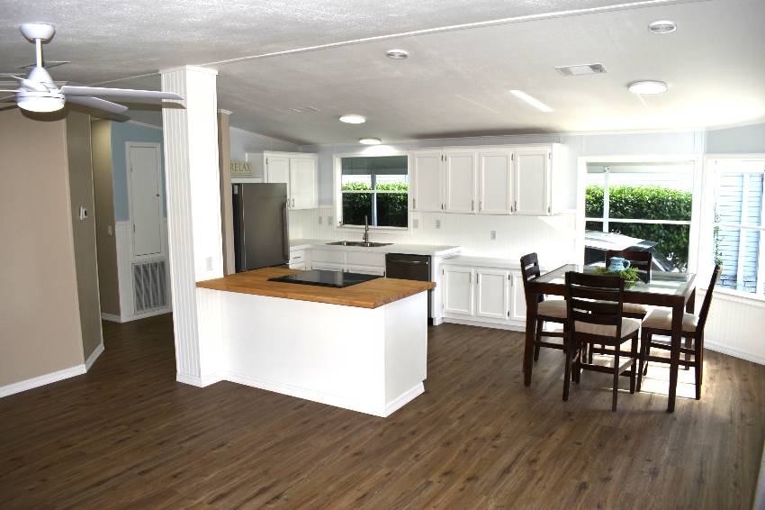 339 Lake Huron Dr a Mulberry, FL Mobile or Manufactured Home for Sale