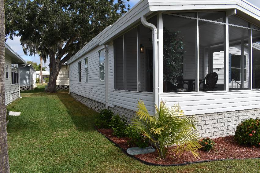 339 Lake Huron Dr a Mulberry, FL Mobile or Manufactured Home for Sale