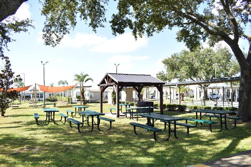 339 Lake Huron Dr a Mulberry, FL Mobile or Manufactured Home for Sale