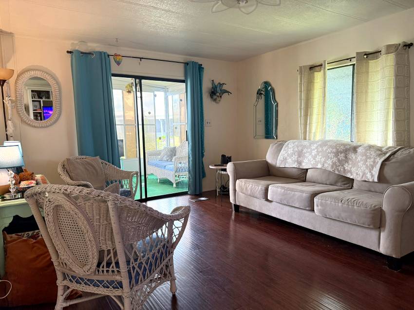 3904 Sunset Circle a Ellenton, FL Mobile or Manufactured Home for Sale