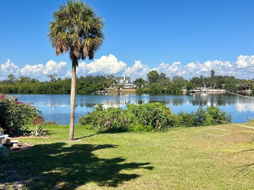 2206 Chaney Dr Lot 305 a Ruskin, FL Mobile or Manufactured Home for Sale