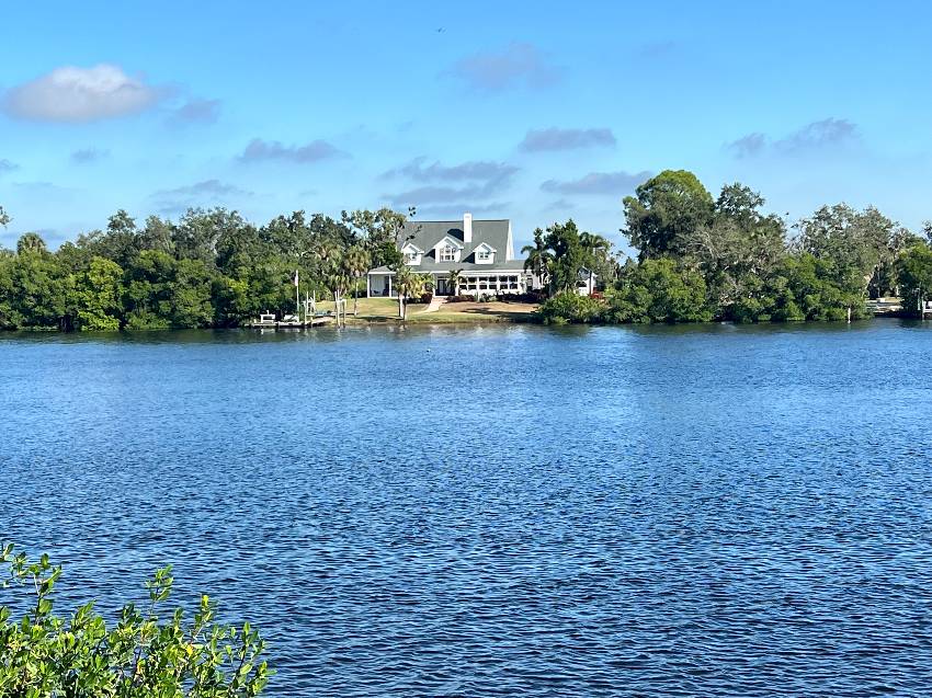 2206 Chaney Dr Lot 305 a Ruskin, FL Mobile or Manufactured Home for Sale