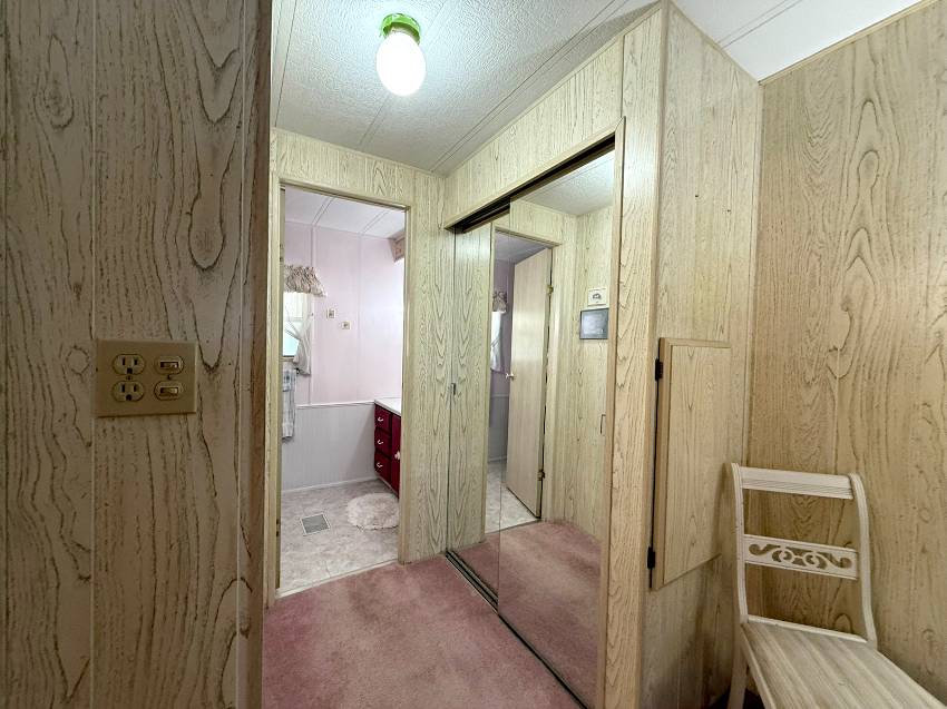 42 East Road a Palmetto, FL Mobile or Manufactured Home for Sale