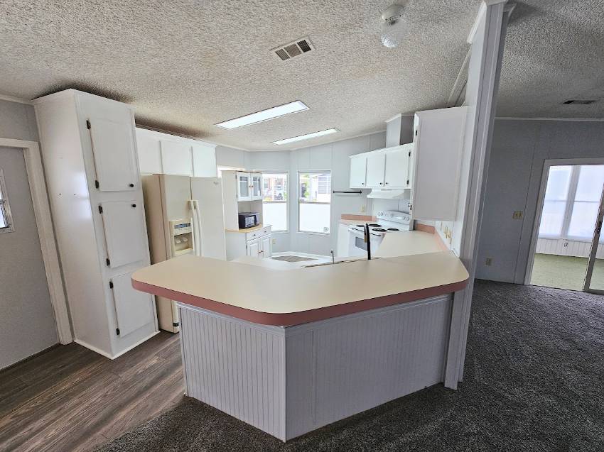 268 Lake Huron Drive a Mulberry, FL Mobile or Manufactured Home for Sale