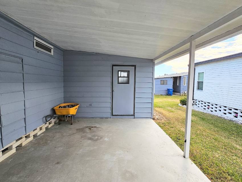 268 Lake Huron Drive a Mulberry, FL Mobile or Manufactured Home for Sale