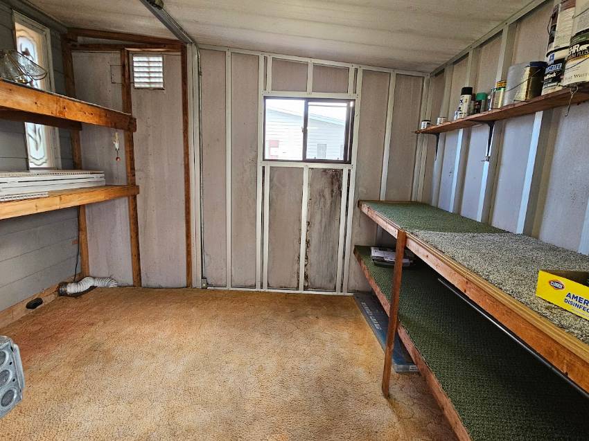 268 Lake Huron Drive a Mulberry, FL Mobile or Manufactured Home for Sale