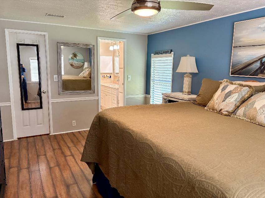 1302 S. Indies Circle a Venice, FL Mobile or Manufactured Home for Sale