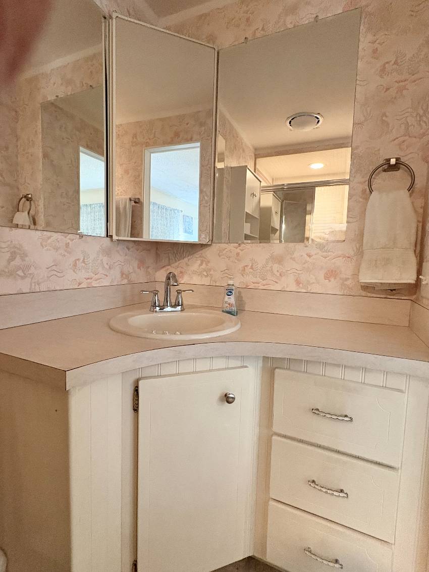 960 Nogoya E a Venice, FL Mobile or Manufactured Home for Sale