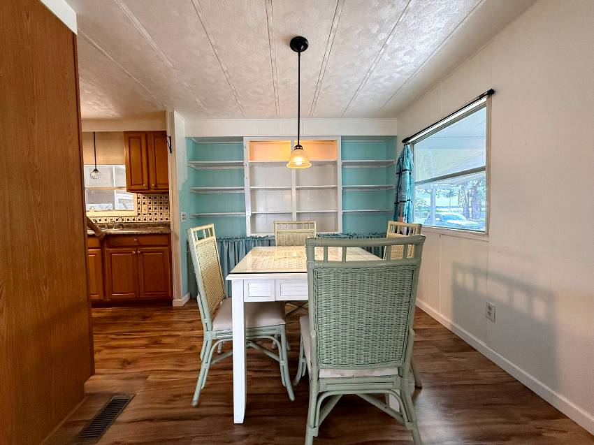 563 Bayshore Drive a Ellenton, FL Mobile or Manufactured Home for Sale