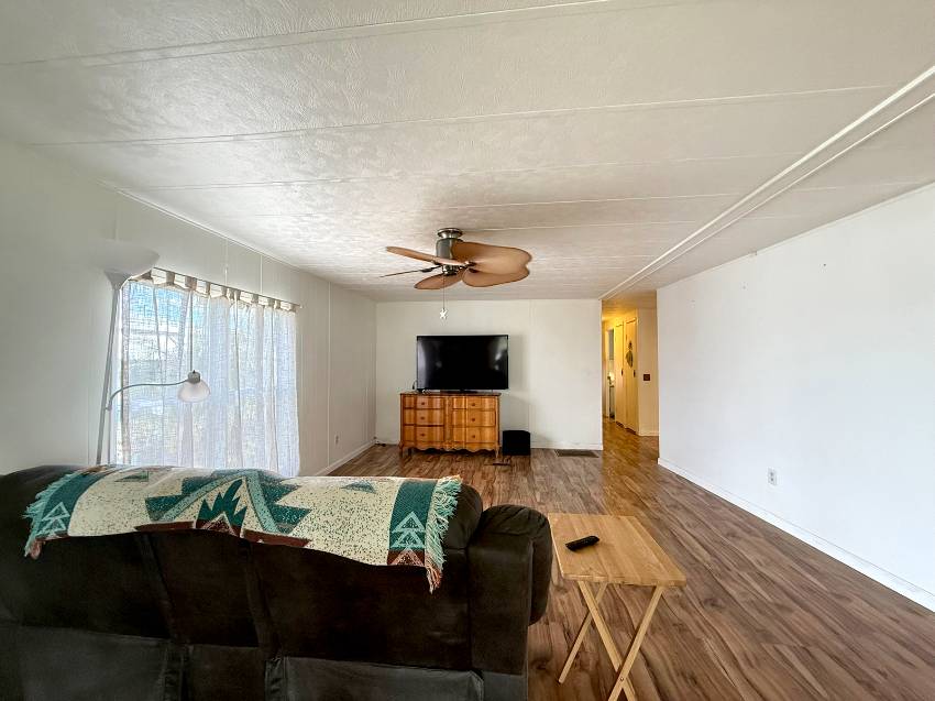 563 Bayshore Drive a Ellenton, FL Mobile or Manufactured Home for Sale