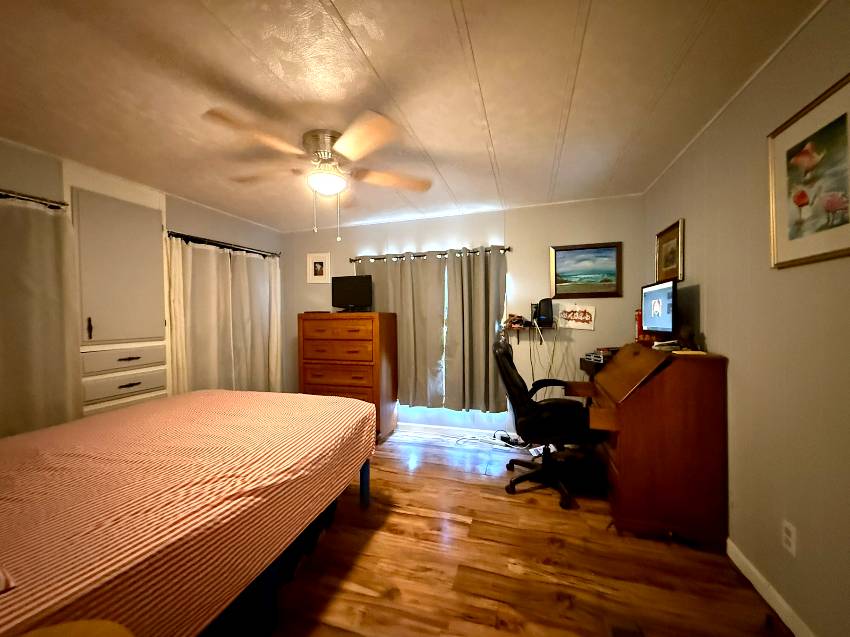 563 Bayshore Drive a Ellenton, FL Mobile or Manufactured Home for Sale