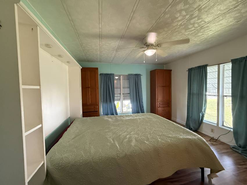 563 Bayshore Drive a Ellenton, FL Mobile or Manufactured Home for Sale