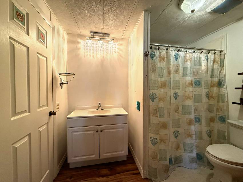 563 Bayshore Drive a Ellenton, FL Mobile or Manufactured Home for Sale