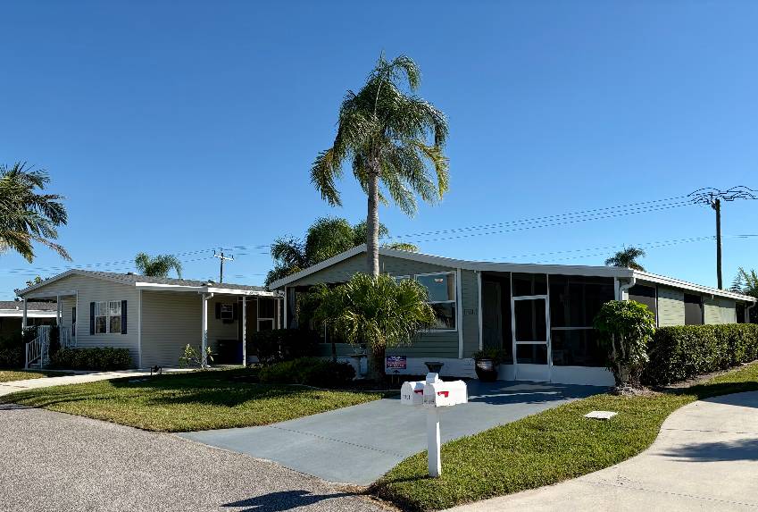 1304 S. Indies Circle a Venice, FL Mobile or Manufactured Home for Sale