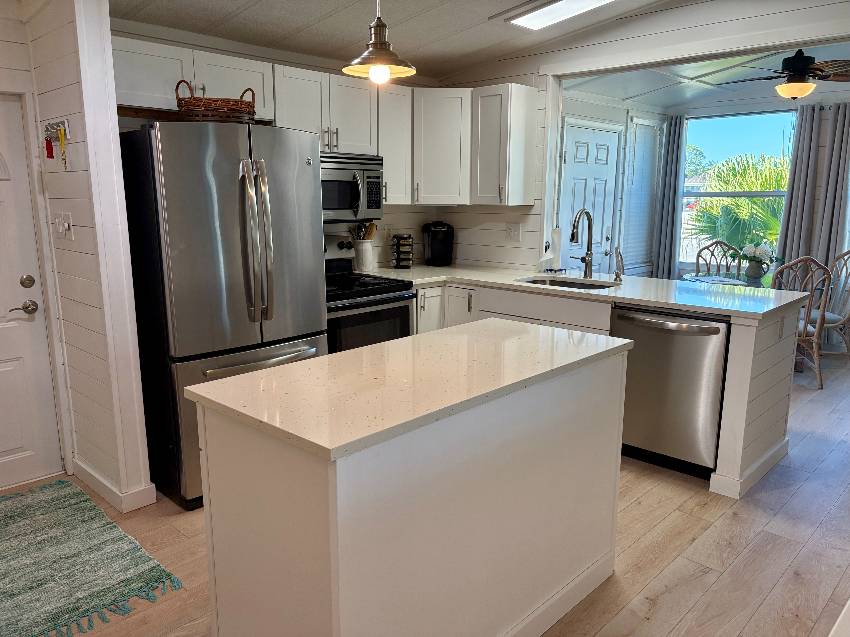 1304 S. Indies Circle a Venice, FL Mobile or Manufactured Home for Sale