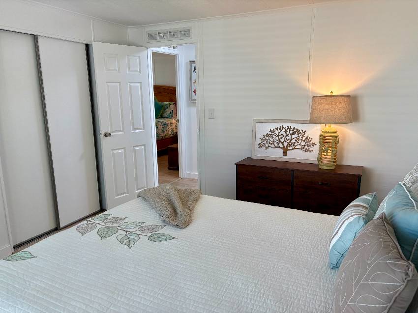 1304 S. Indies Circle a Venice, FL Mobile or Manufactured Home for Sale