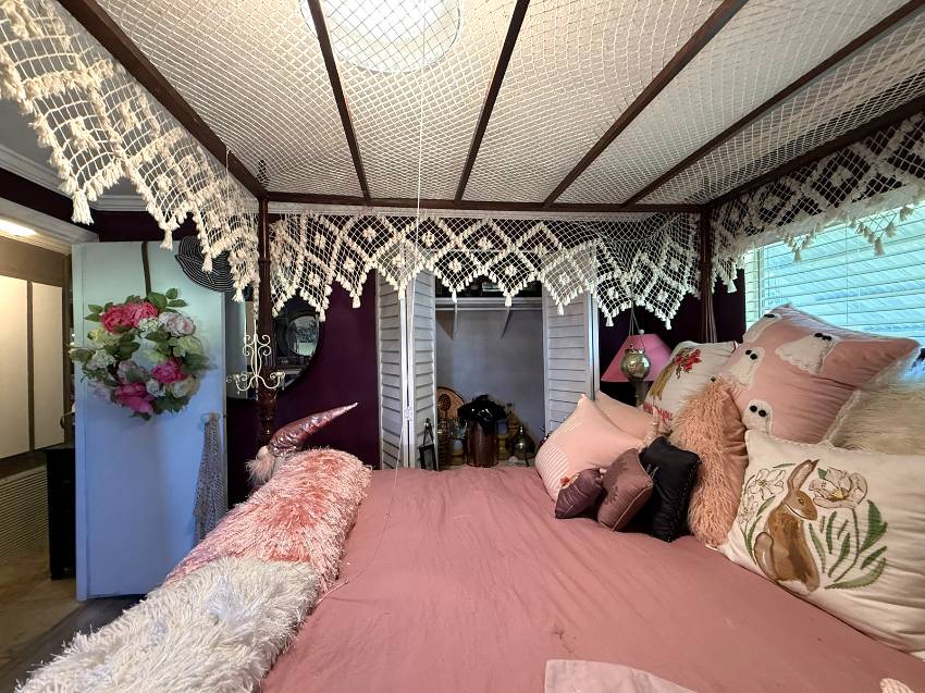 374 Teakwood Dr a Ellenton, FL Mobile or Manufactured Home for Sale