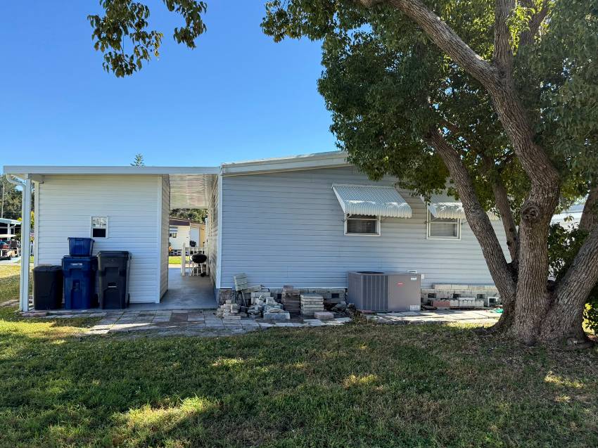 940 Siesta Dr a Ellenton, FL Mobile or Manufactured Home for Sale