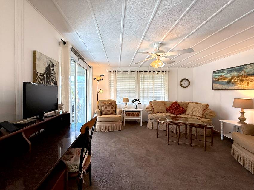 940 Siesta Dr a Ellenton, FL Mobile or Manufactured Home for Sale