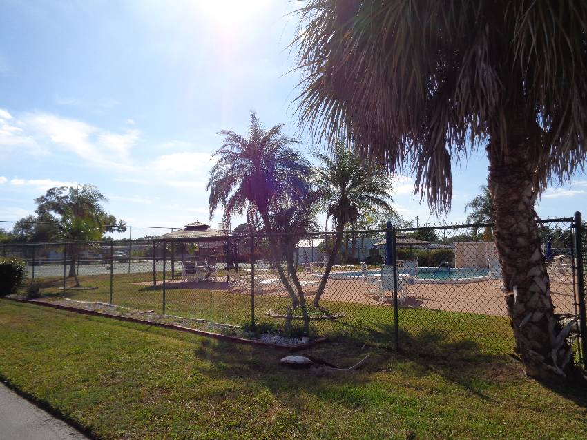 1520 Saddle Trail a Lakeland, FL Mobile or Manufactured Home for Sale