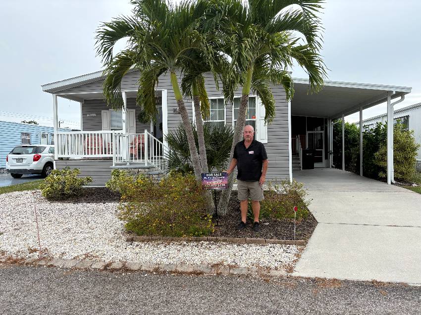 Mobile Home for sale in FL