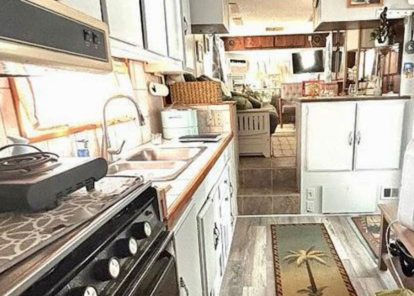 1361 Overseas Hwy. Lot F2/3 a Marathon, FL Mobile or Manufactured Home for Sale