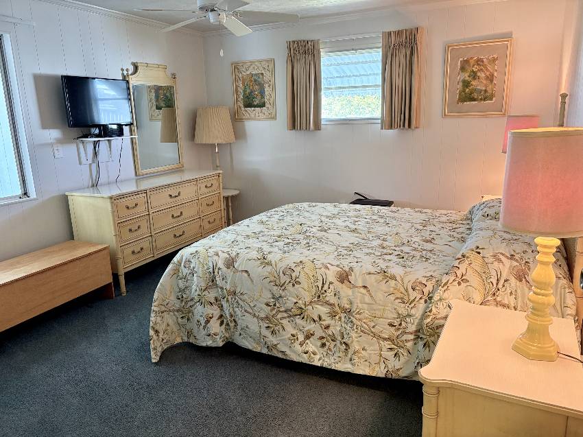 935 Vincent W a Venice, FL Mobile or Manufactured Home for Sale