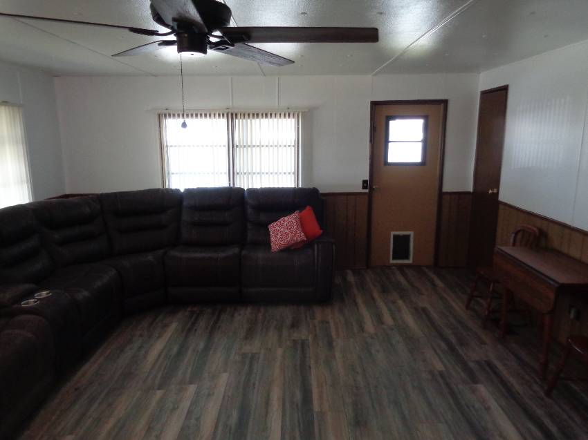 904 Fountainview S a Lakeland, FL Mobile or Manufactured Home for Sale