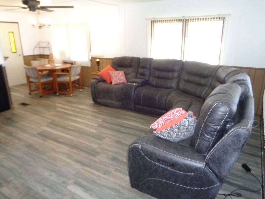 904 Fountainview S a Lakeland, FL Mobile or Manufactured Home for Sale