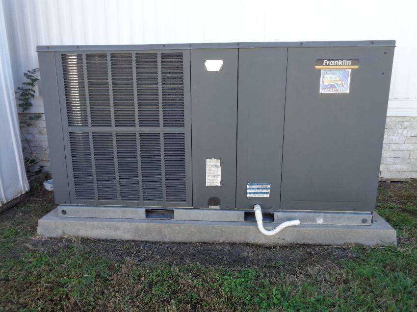 220 Jay Ave a Lakeland, FL Mobile or Manufactured Home for Sale