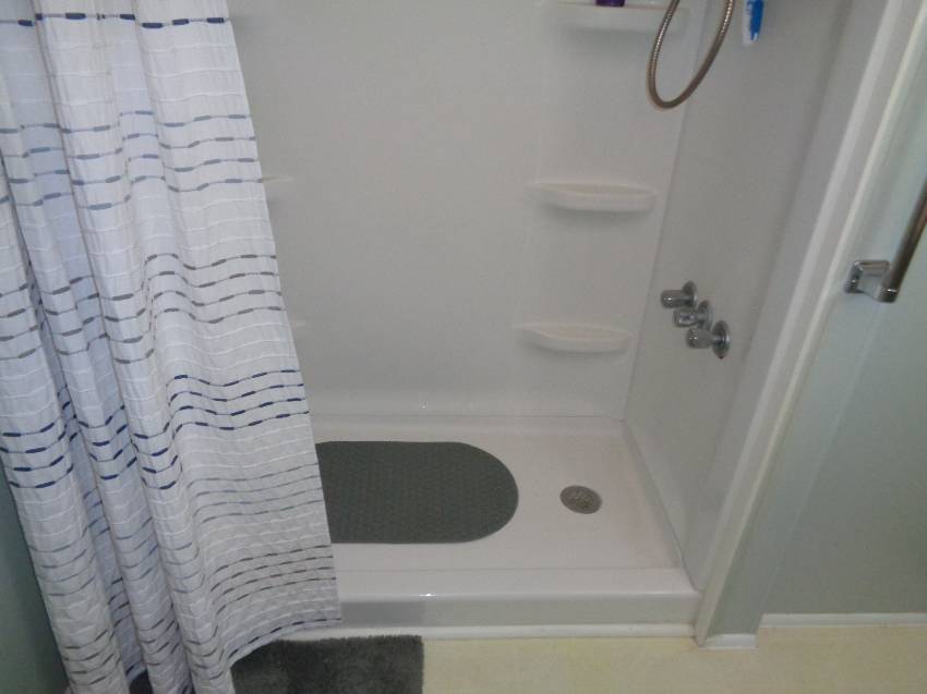 220 Jay Ave a Lakeland, FL Mobile or Manufactured Home for Sale