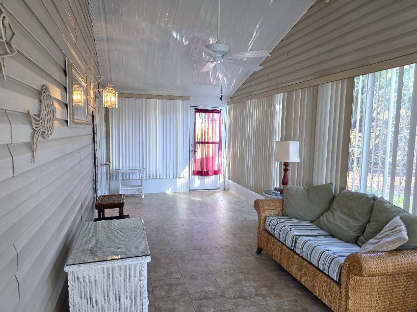 10311 S Bainbridge Terrace a Homosassa, FL Mobile or Manufactured Home for Sale