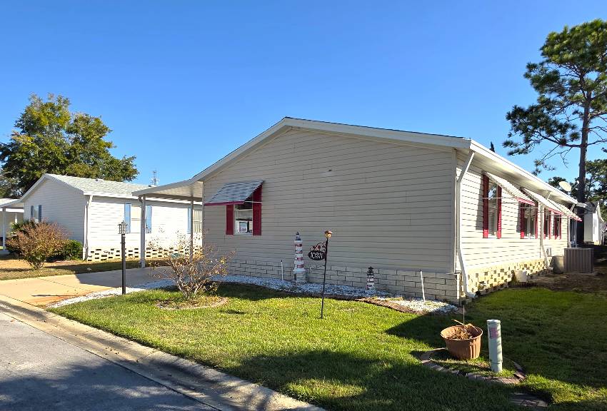 10311 S Bainbridge Terrace a Homosassa, FL Mobile or Manufactured Home for Sale