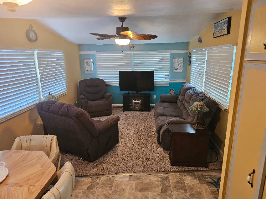 831 Mandarin St a Lakeland, FL Mobile or Manufactured Home for Sale