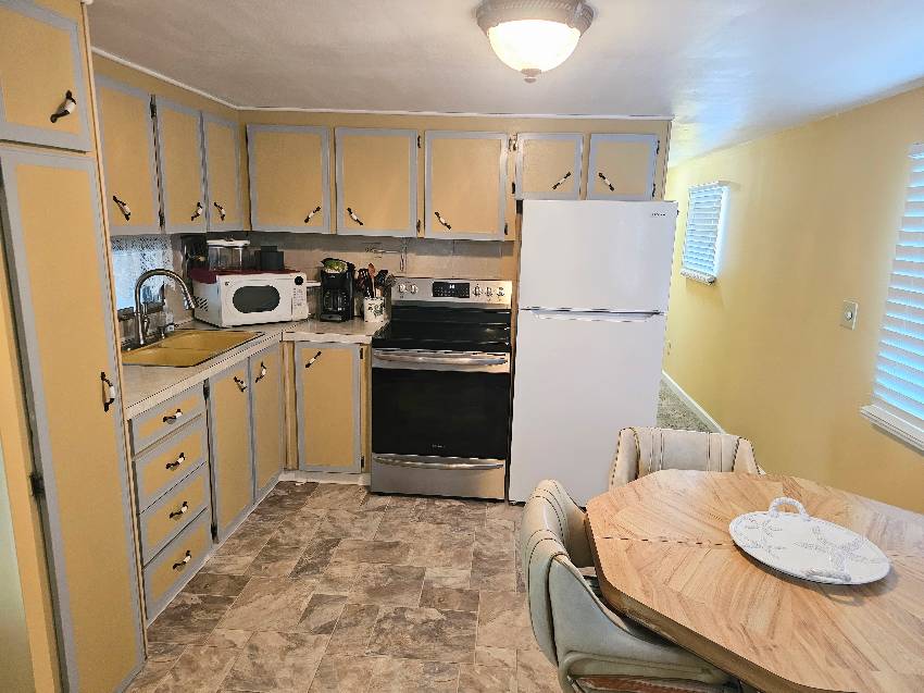 831 Mandarin St a Lakeland, FL Mobile or Manufactured Home for Sale