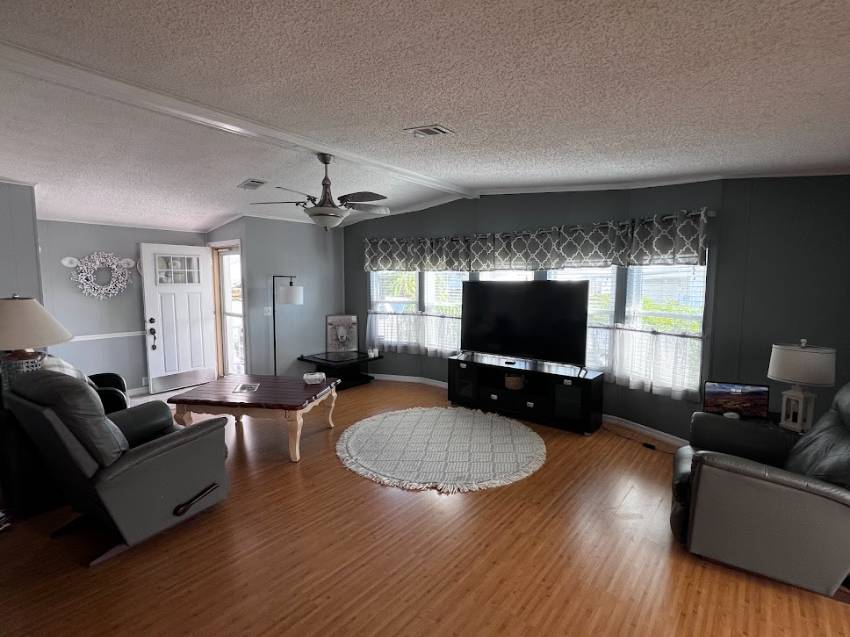 33 Marina Dr a Winter Haven, FL Mobile or Manufactured Home for Sale