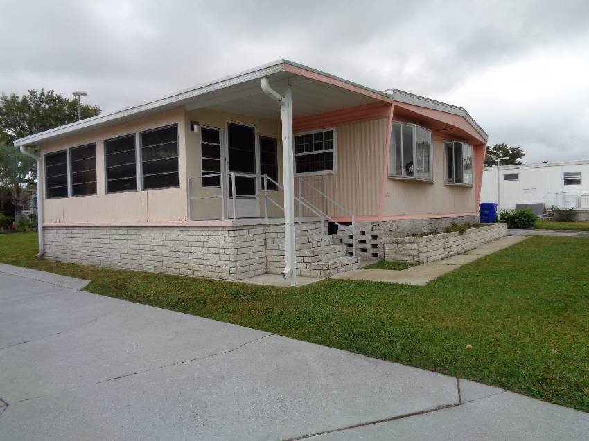 1014 Fountainview N a Lakeland, FL Mobile or Manufactured Home for Sale