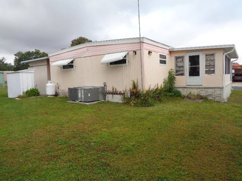 1014 Fountainview N a Lakeland, FL Mobile or Manufactured Home for Sale