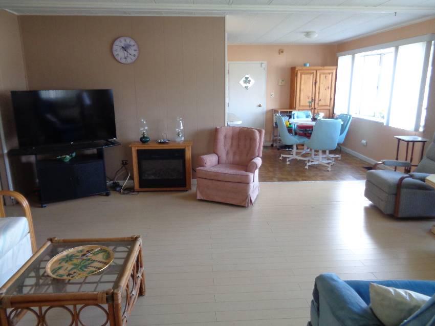 1014 Fountainview N a Lakeland, FL Mobile or Manufactured Home for Sale