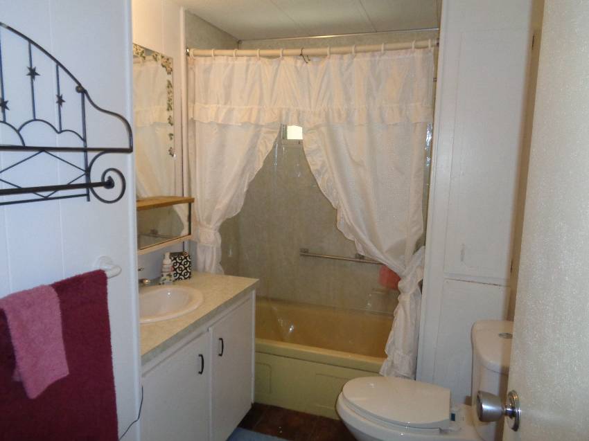 1014 Fountainview N a Lakeland, FL Mobile or Manufactured Home for Sale