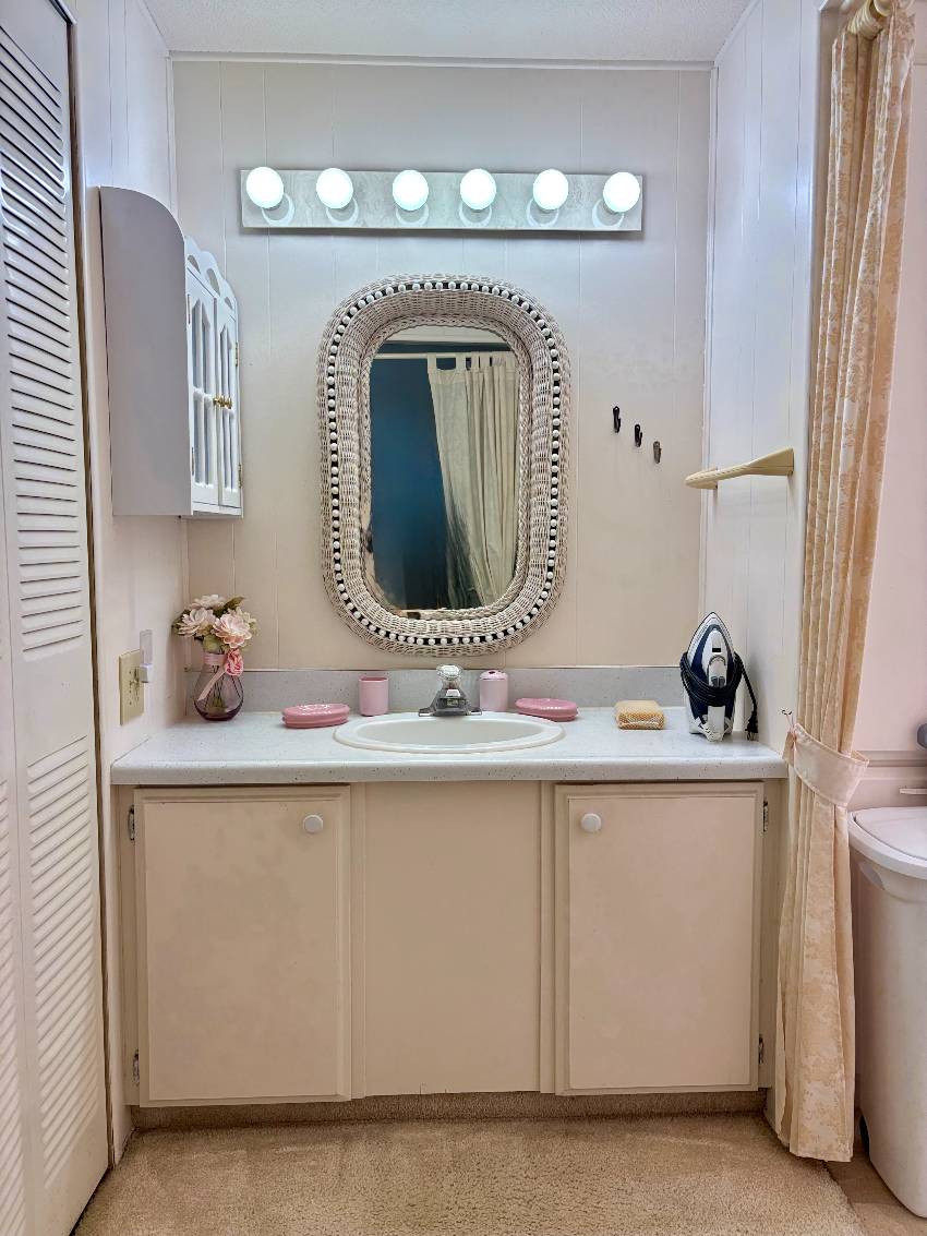 978 Guadalupe E a Venice, FL Mobile or Manufactured Home for Sale