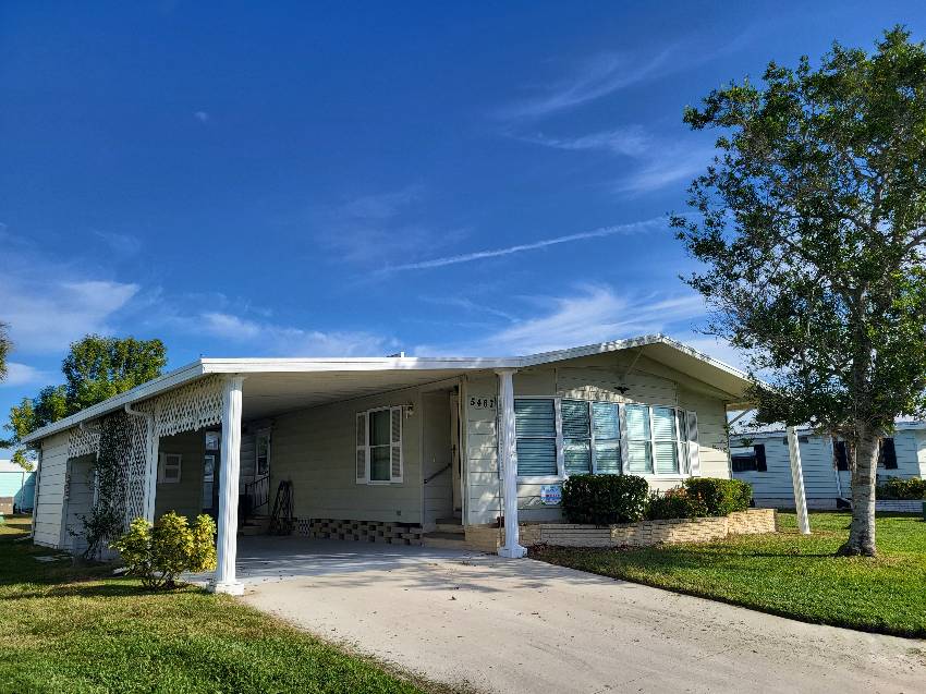 5467 Yarmouth Lane a Sarasota, FL Mobile or Manufactured Home for Sale