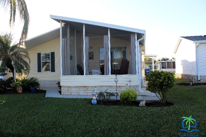 707 Red Cypress Ln a Winter Haven, FL Mobile or Manufactured Home for Sale