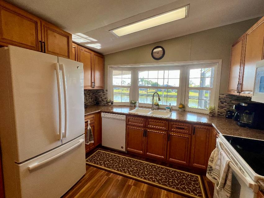 8023 Buena Vista Dr a Ellenton, FL Mobile or Manufactured Home for Sale