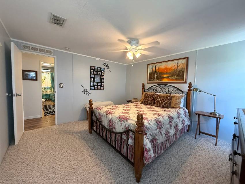 8023 Buena Vista Dr a Ellenton, FL Mobile or Manufactured Home for Sale