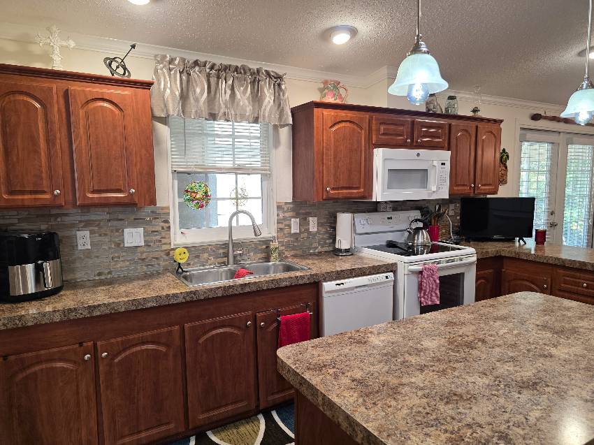 10641 S Termon Dr a Homosassa, FL Mobile or Manufactured Home for Sale