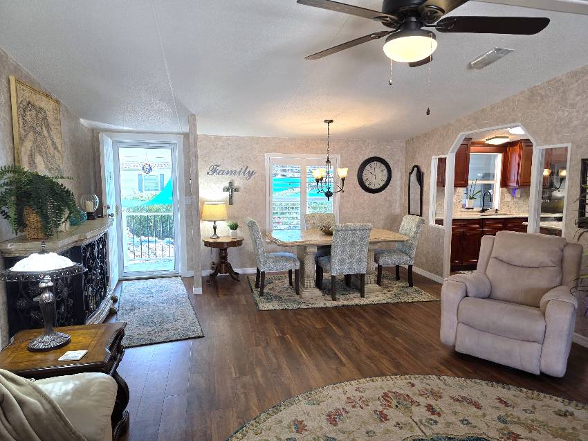 6960 W Eatonshire Path a Homosassa, FL Mobile or Manufactured Home for Sale