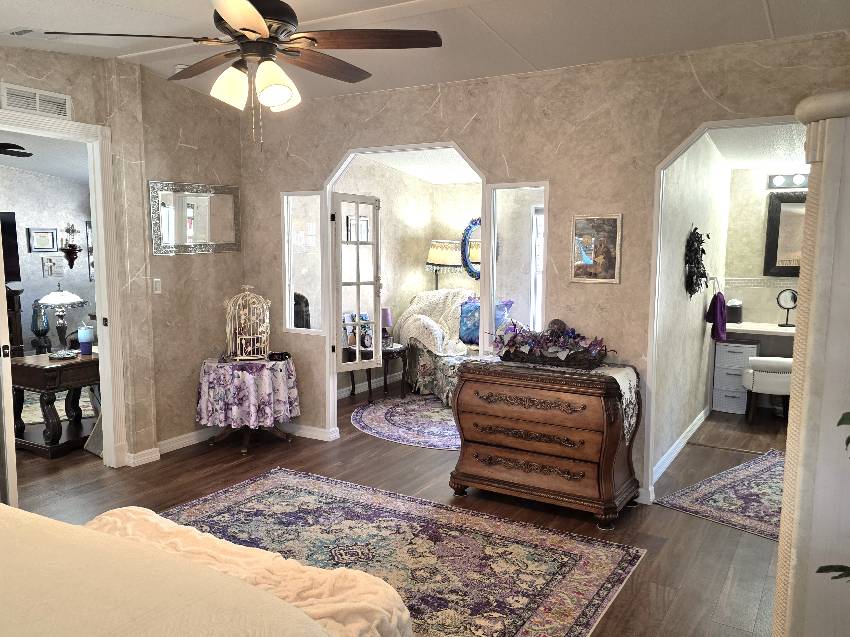 6960 W Eatonshire Path a Homosassa, FL Mobile or Manufactured Home for Sale