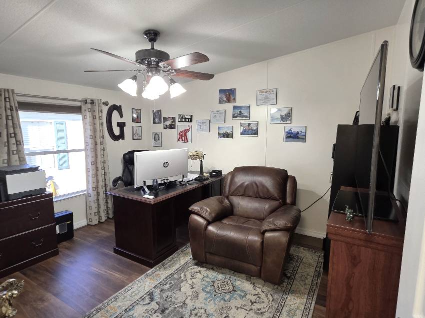 6960 W Eatonshire Path a Homosassa, FL Mobile or Manufactured Home for Sale